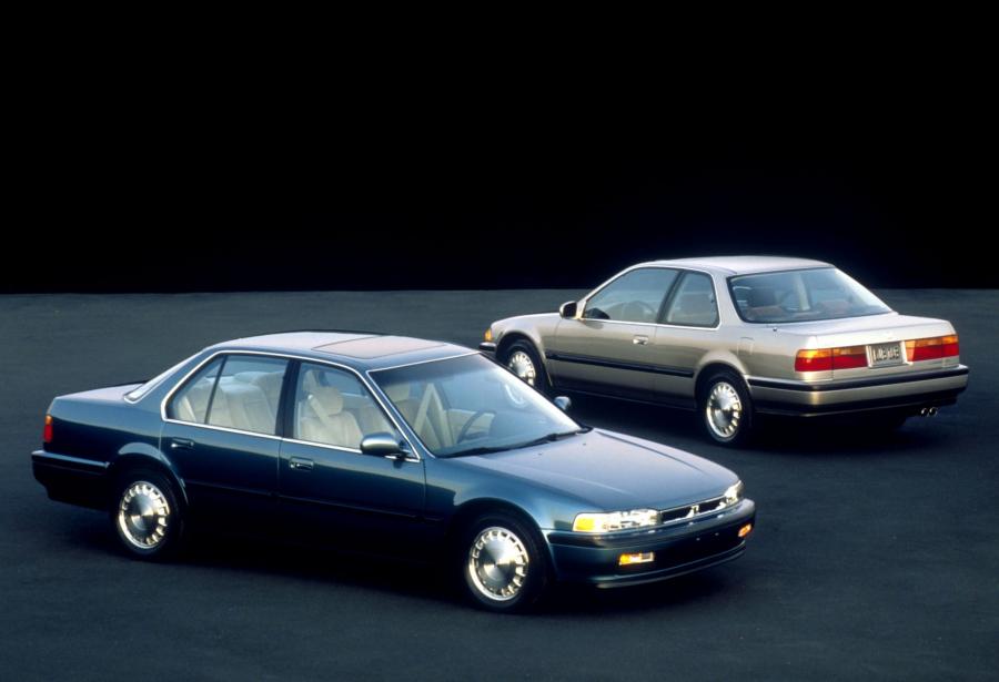  Honda Accord 1990 года  (фото 18 из 29)